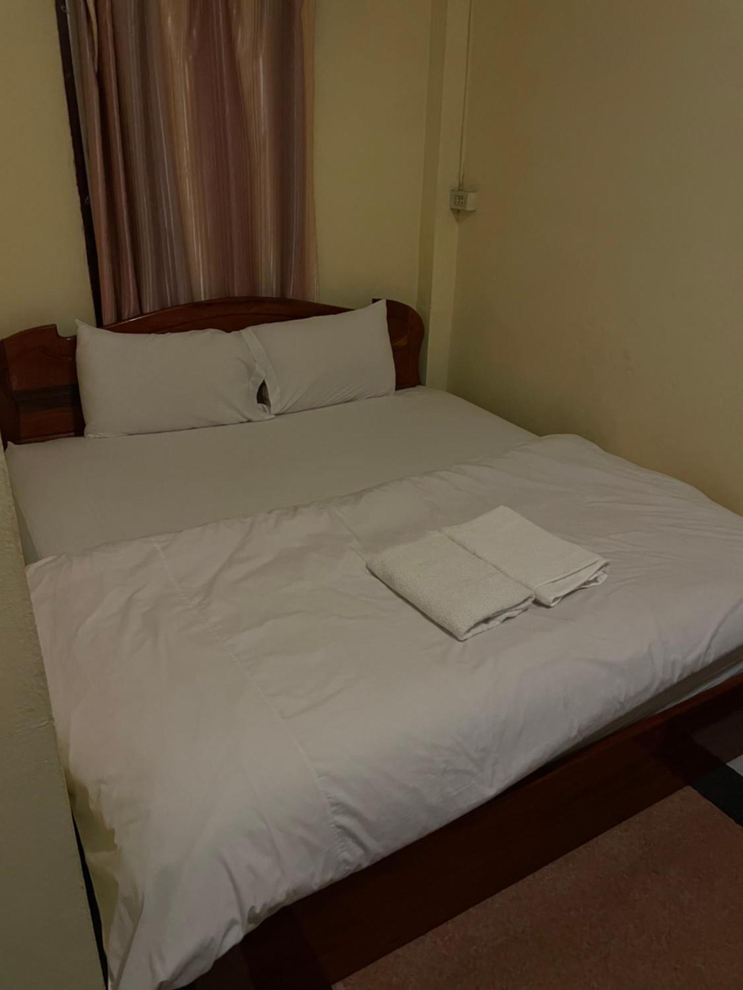 Viengchalern Guesthouse Luang Prabang Esterno foto