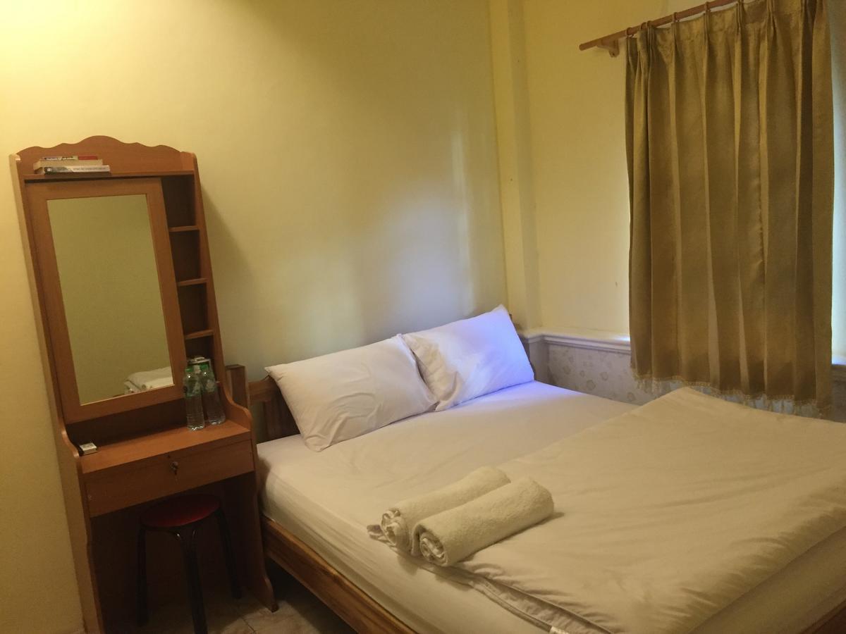 Viengchalern Guesthouse Luang Prabang Esterno foto